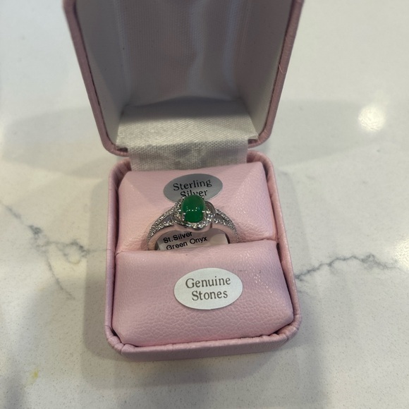 Sterling Silver Ring - Natural Green Onyx (1.4CT) - With Professional Appraisal - Picture 9 of 10